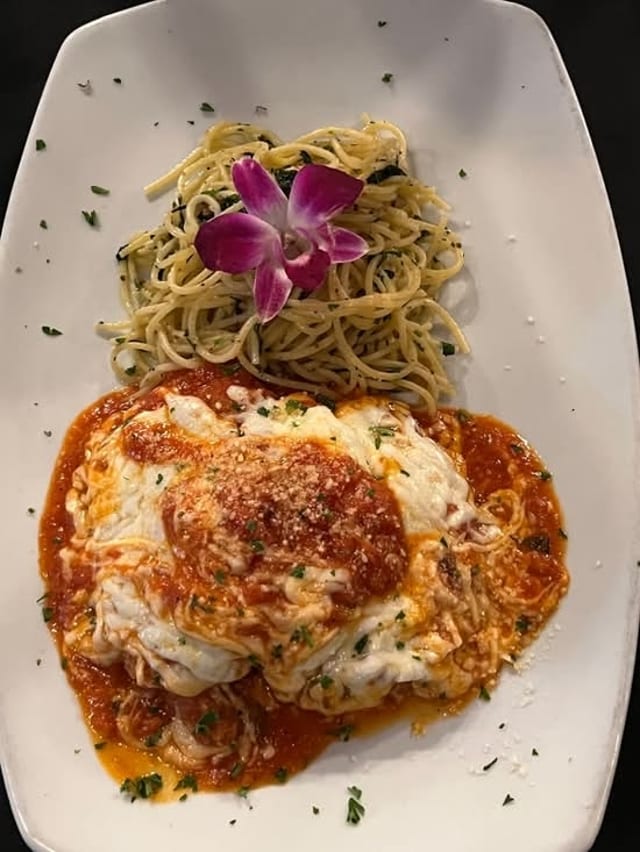 Eggplant Parmeggianoa.